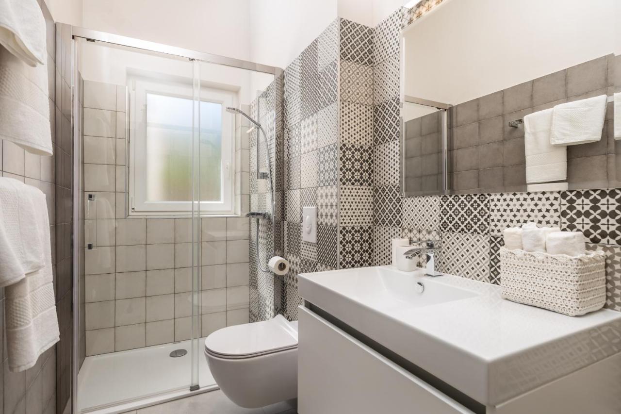 Apartmani Heni Врбник Экстерьер фото