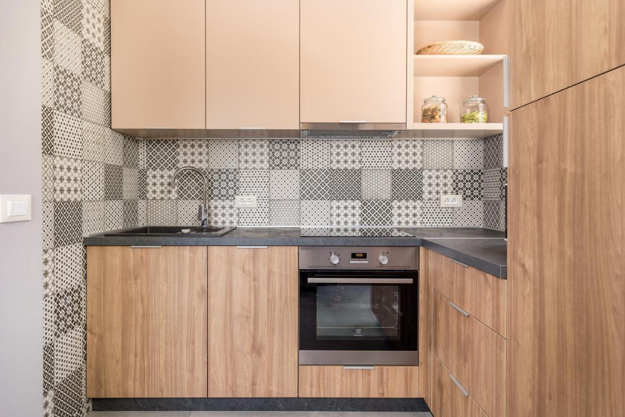 Apartmani Heni Врбник Экстерьер фото