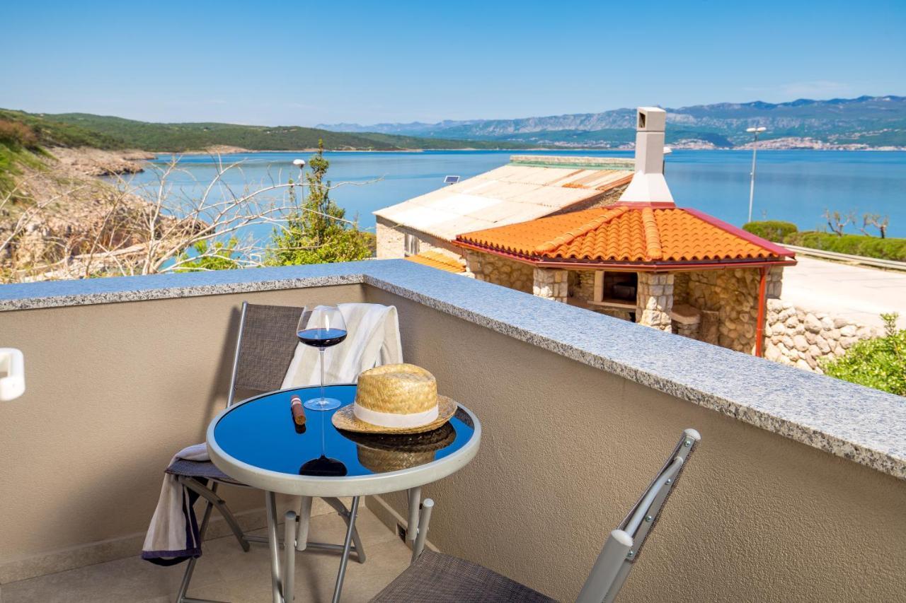 Apartmani Heni Врбник Экстерьер фото